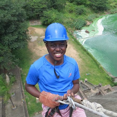 160114 Toyota 037 Man abseiling